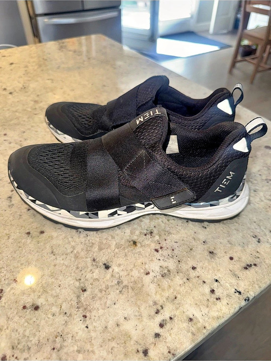 tiem Shoes - TIEM Slipstream - Black Geometric Sneakers